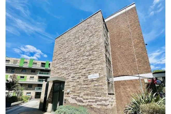 Glengarnock Avenue, London, E14, photo 11