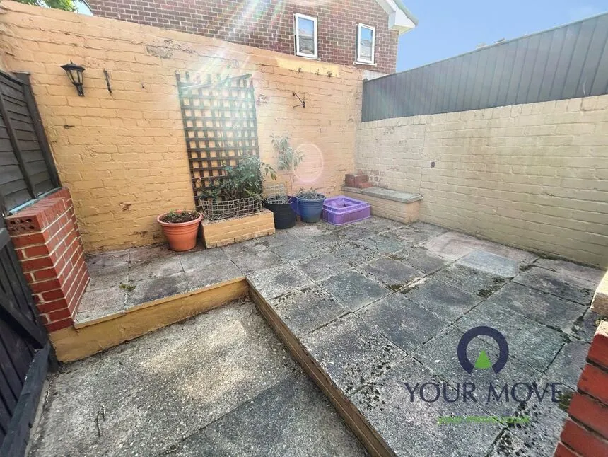 Pond Street, Barnsley, S70, photo 10
