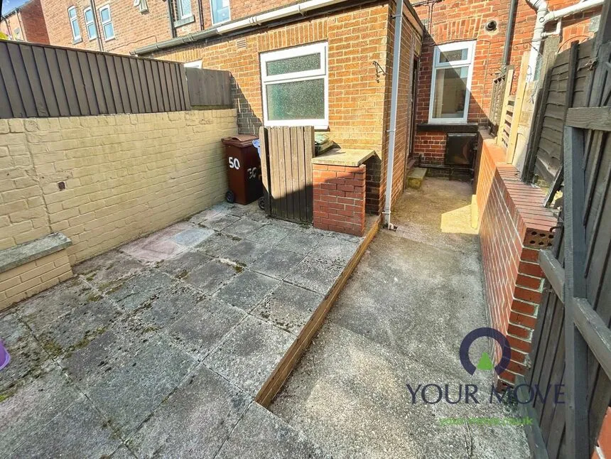 Pond Street, Barnsley, S70, photo 11