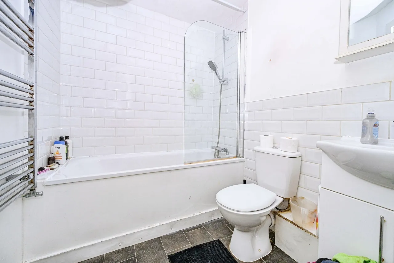 Empress Road, Luton, Bedfordshire, LU3, photo 6