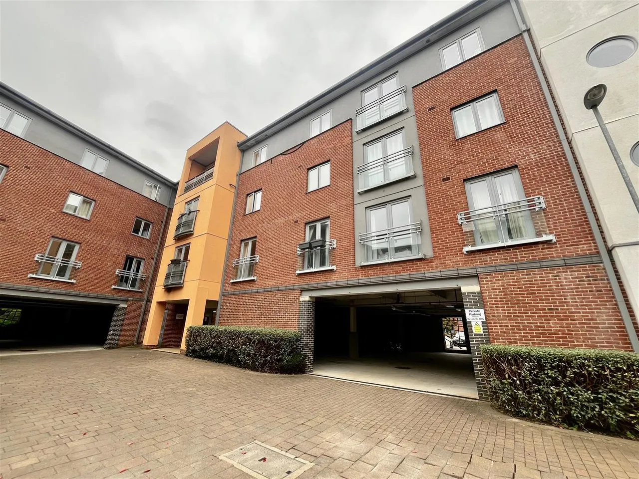 Worsdell Drive, Gateshead, photo 18