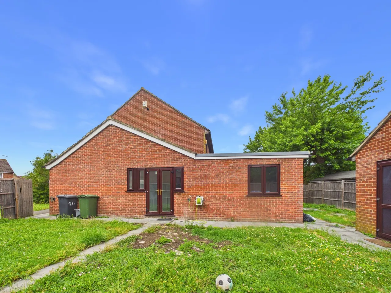 Colnbrook, Berkshire, photo 11