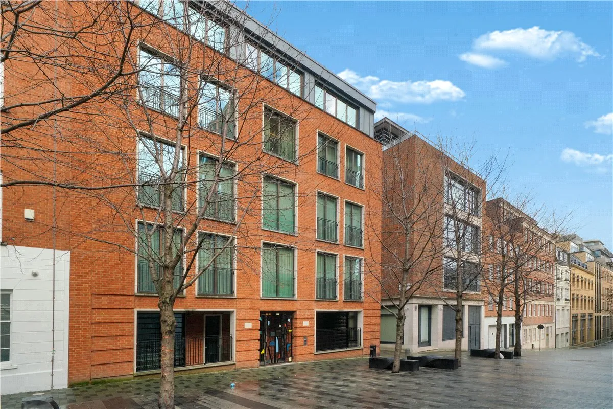 2 bed flat for sale, Grosvenor Hill, London, W1K