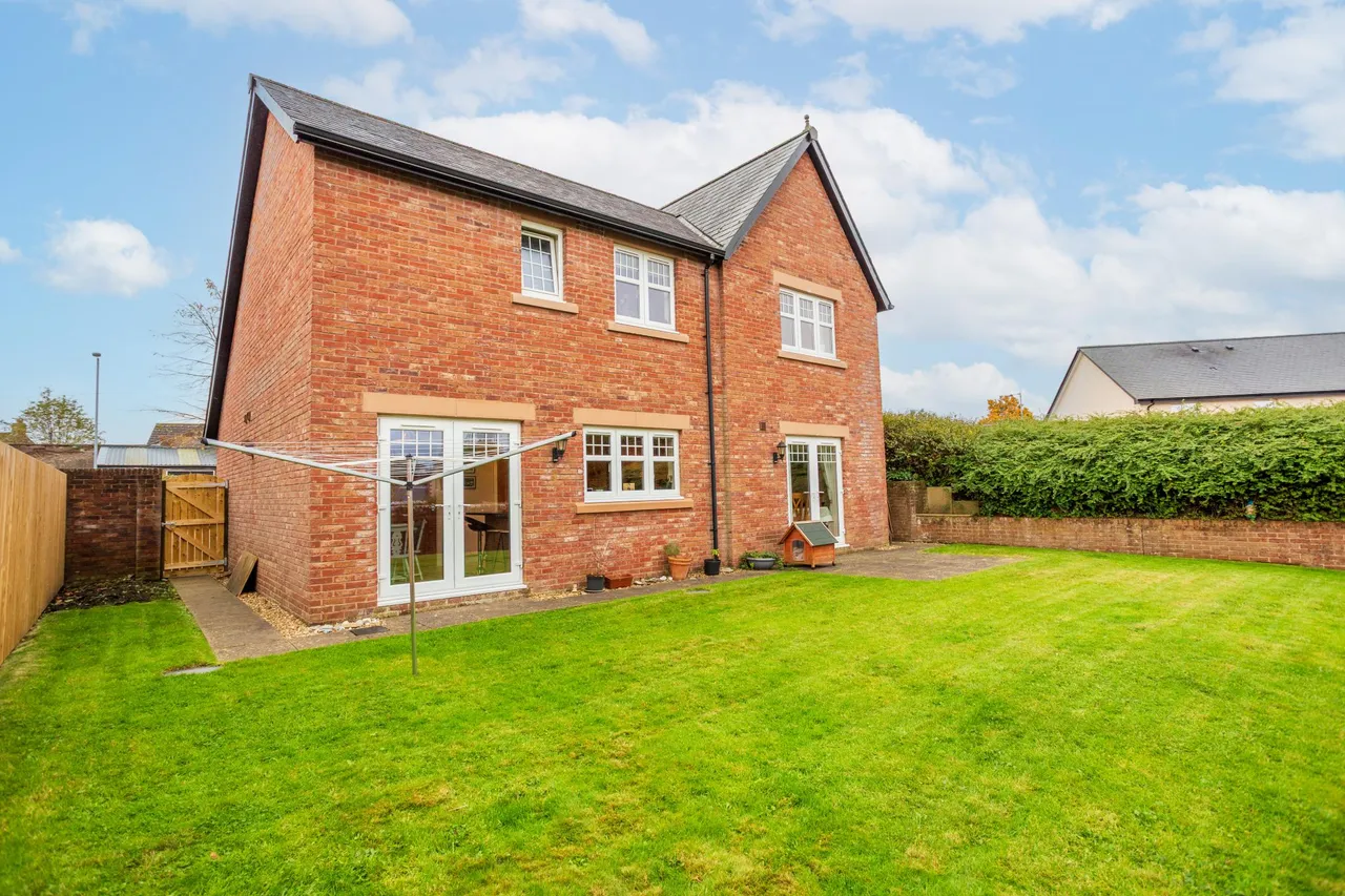 Carlyle Drive, Dumfries, DG1, photo 40