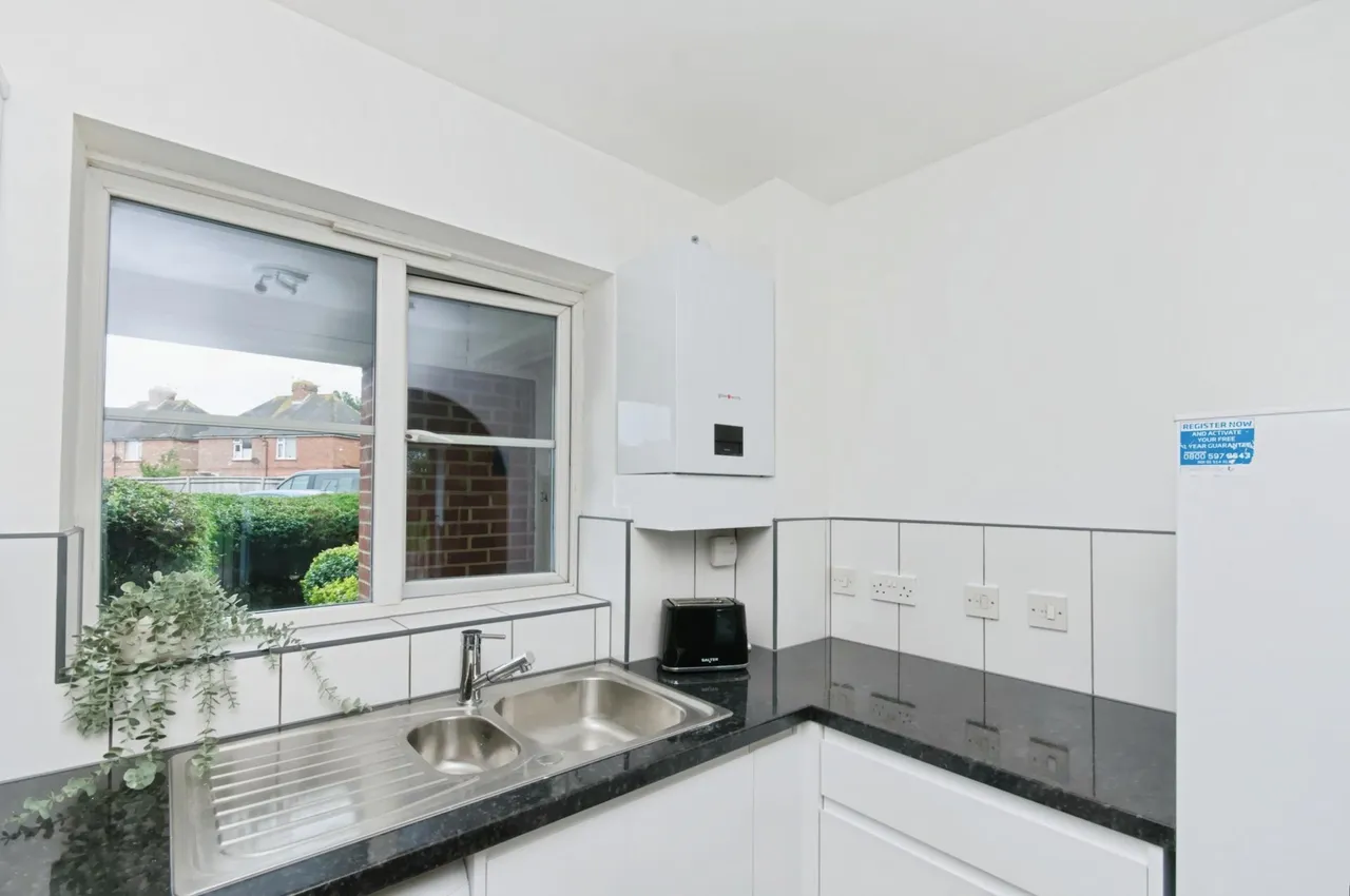 Winchelsea Road, Eastbourne, BN22, photo 11