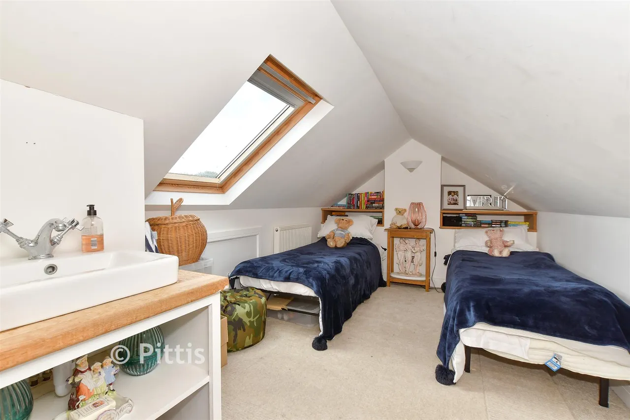 West Street, Ventnor, PO38, photo 11