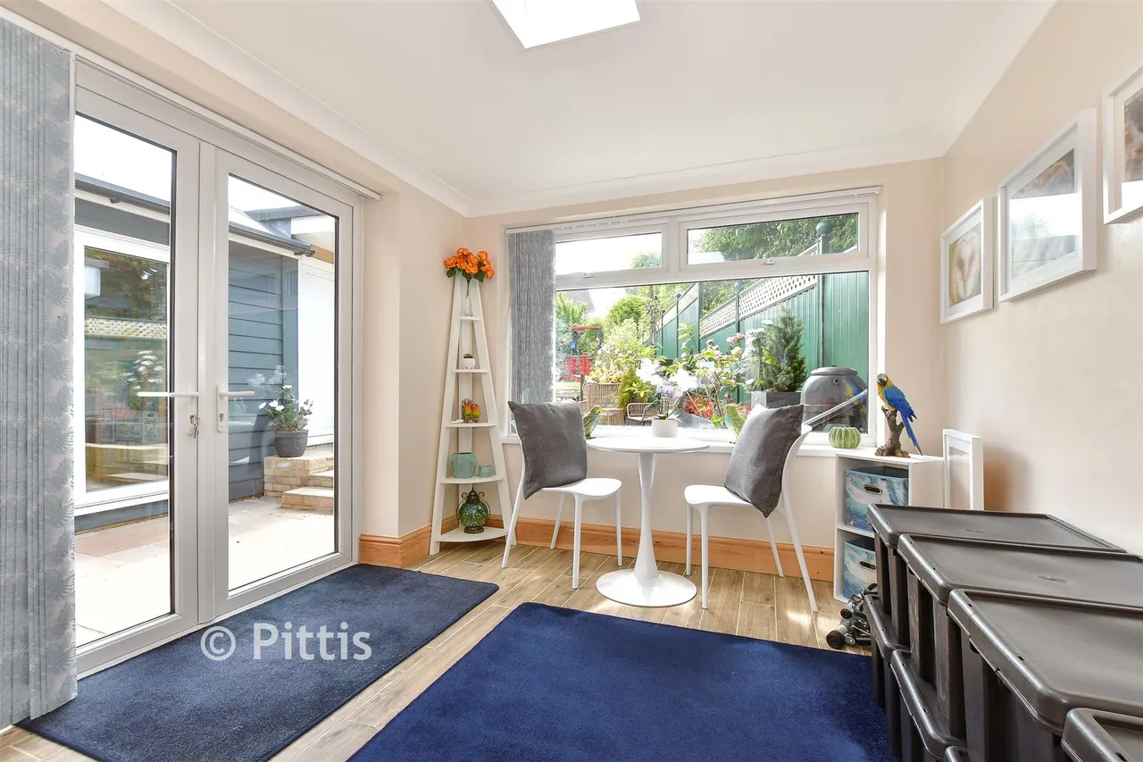 West Street, Ventnor, PO38, photo 2