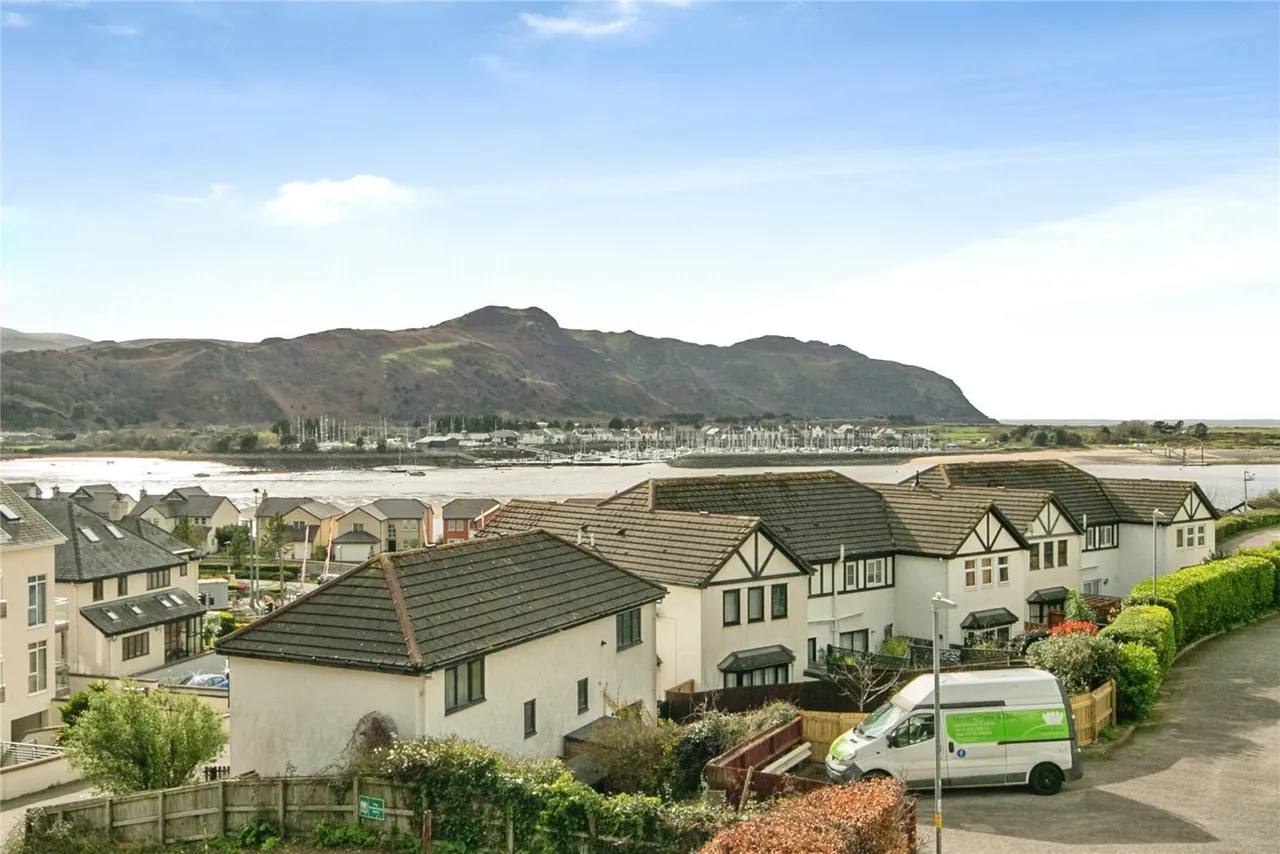Lon Vardre, Deganwy, LL31, photo 2