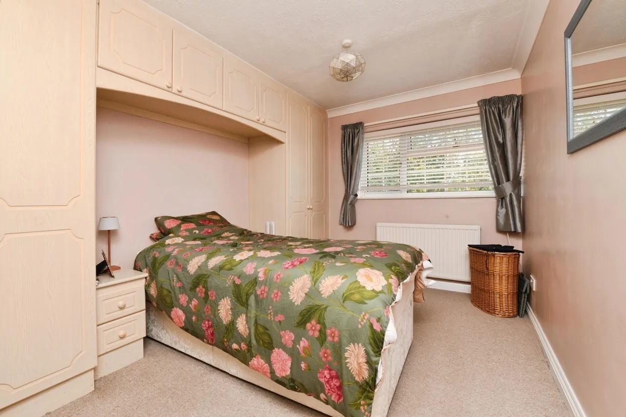 Matching Green, Basildon, Essex, SS14, photo 11