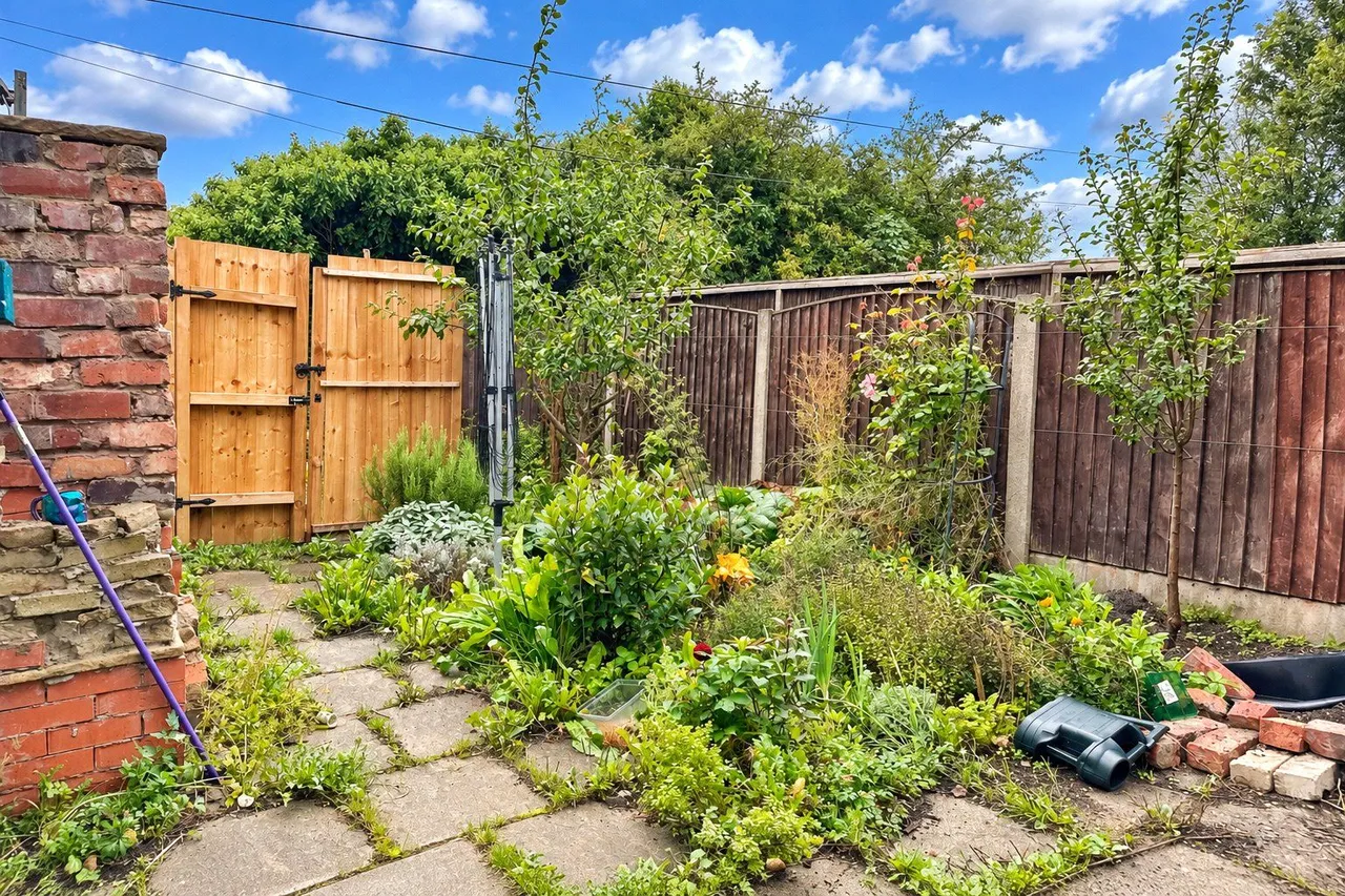 Stockport Road, Denton, M34, photo 12