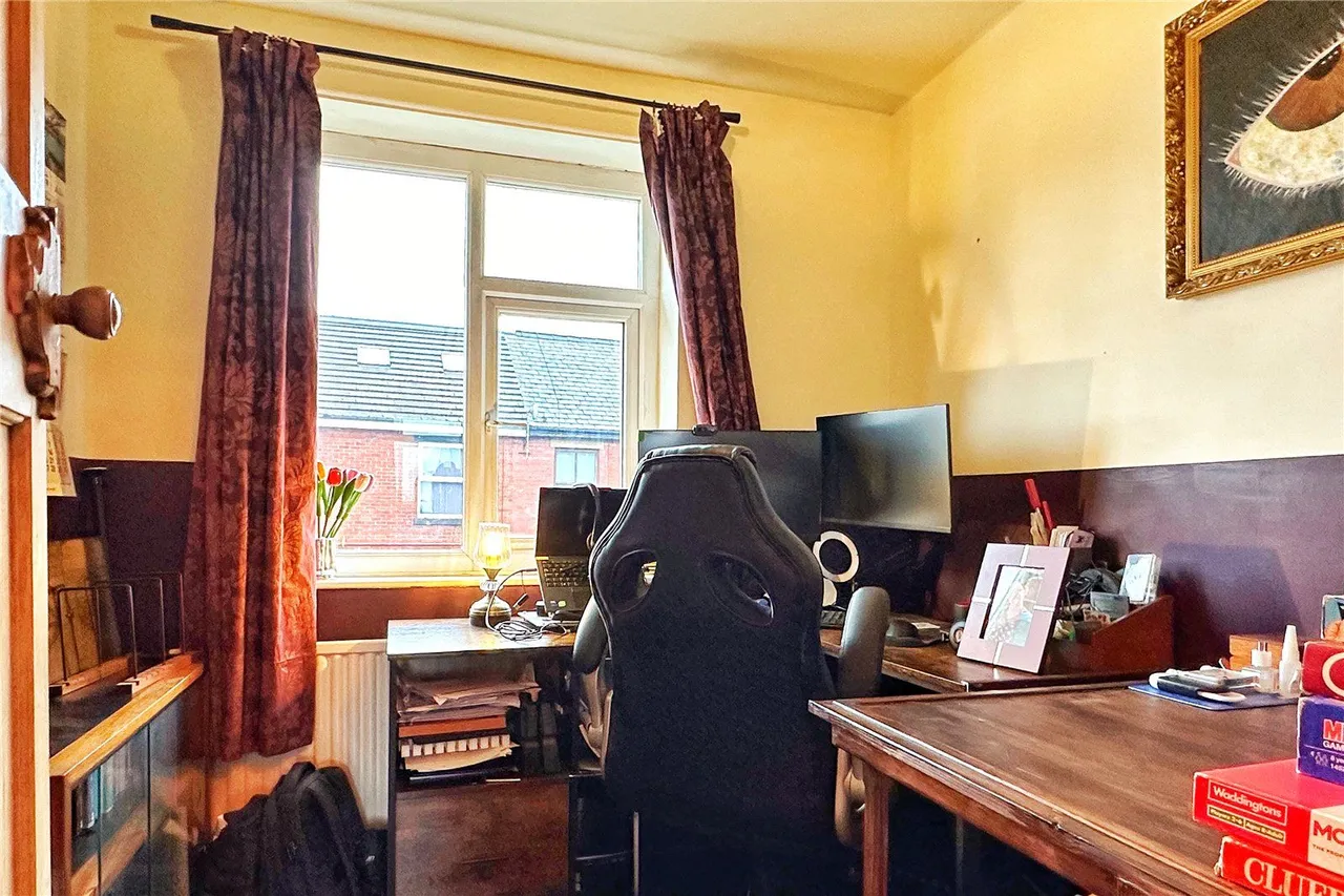 Stockport Road, Denton, M34, photo 22