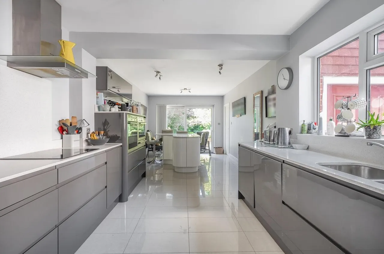 Reigate Road, Epsom, KT17 3DR, photo 7