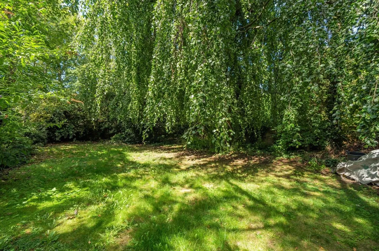 Reigate Road, Epsom, KT17 3DR, photo 9
