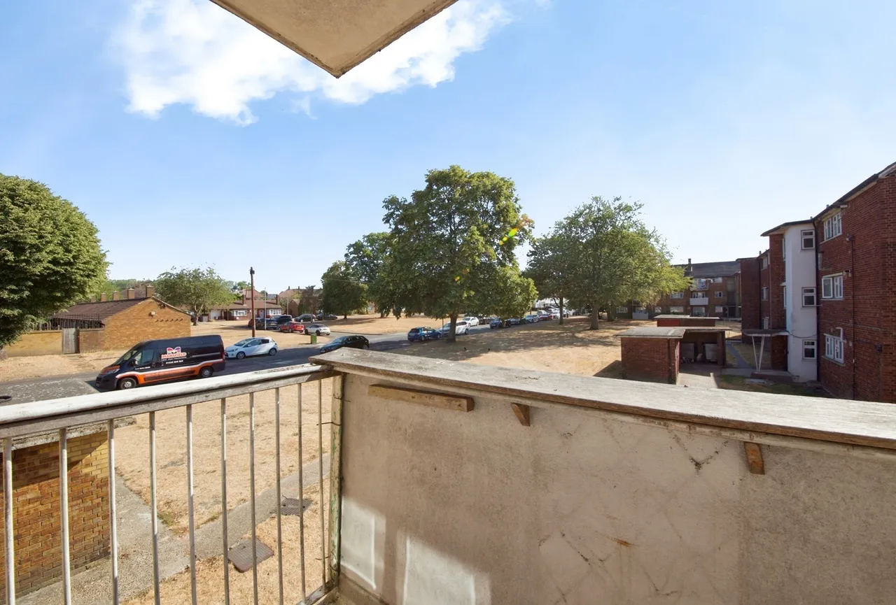 Padnall Road, Essex, RM6, photo 3