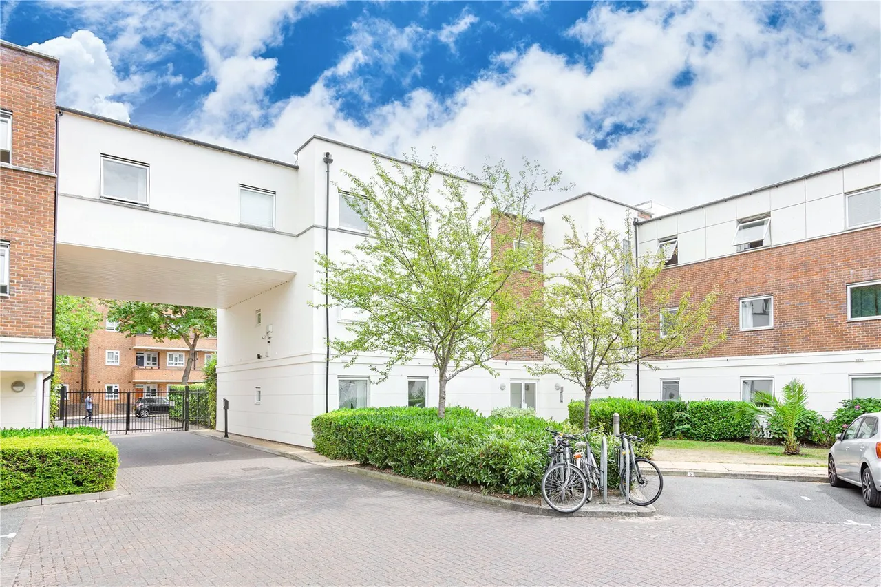 Mill Pond Close, London, SW8, photo 6