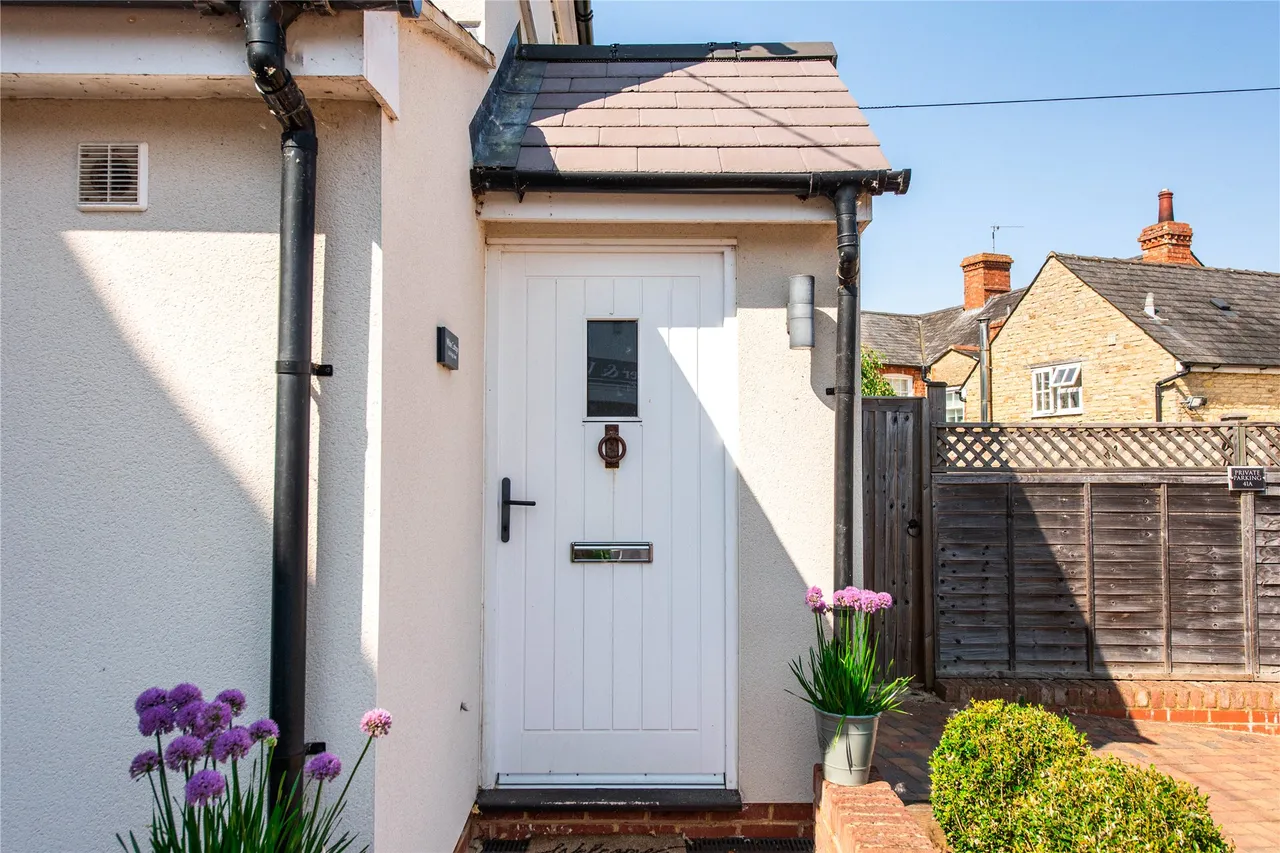 High Street, Stoke Goldington, MK16, photo 10