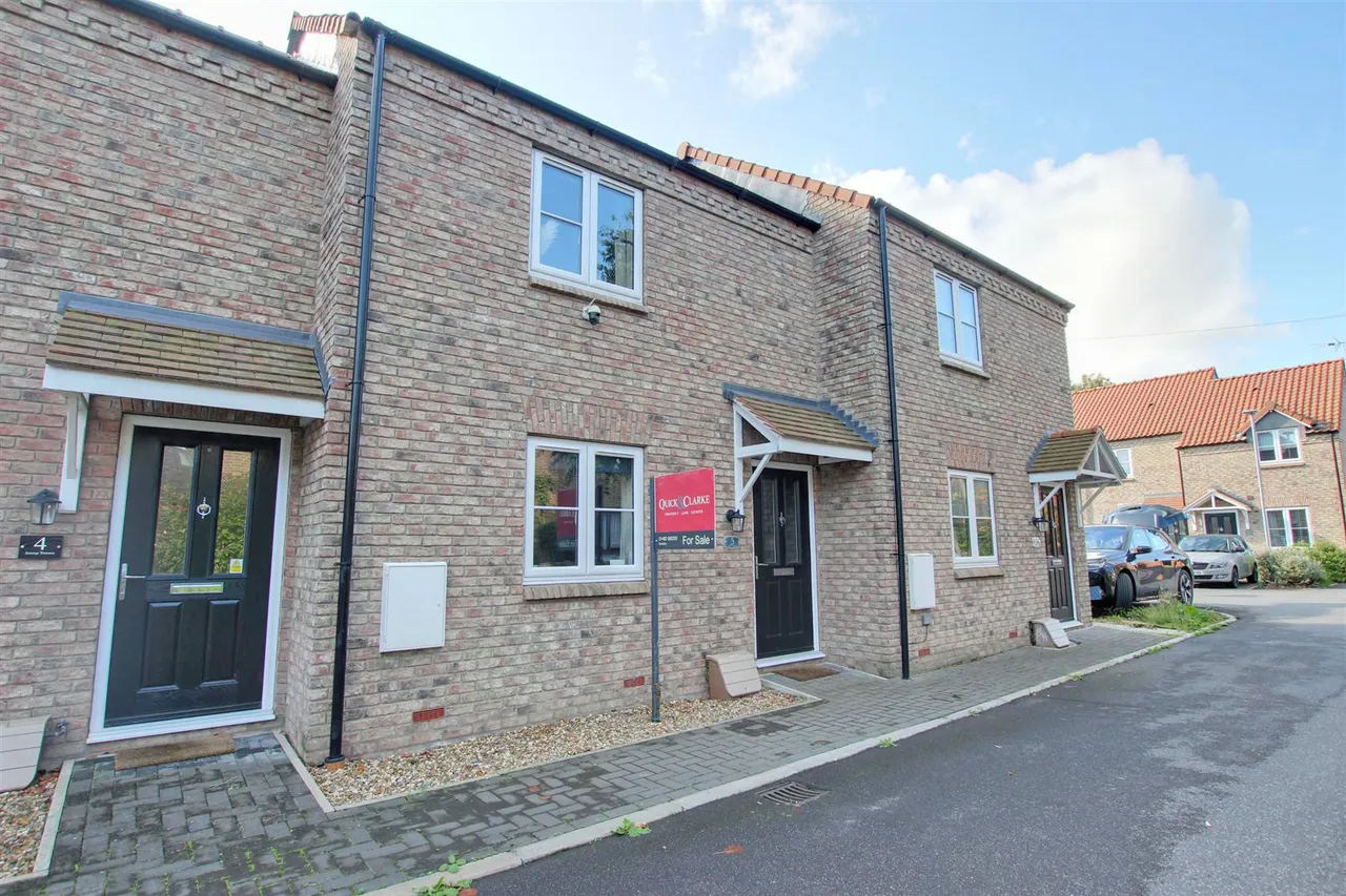 2 bed house for sale — Jessop Terrace, Leconfield, Beverley