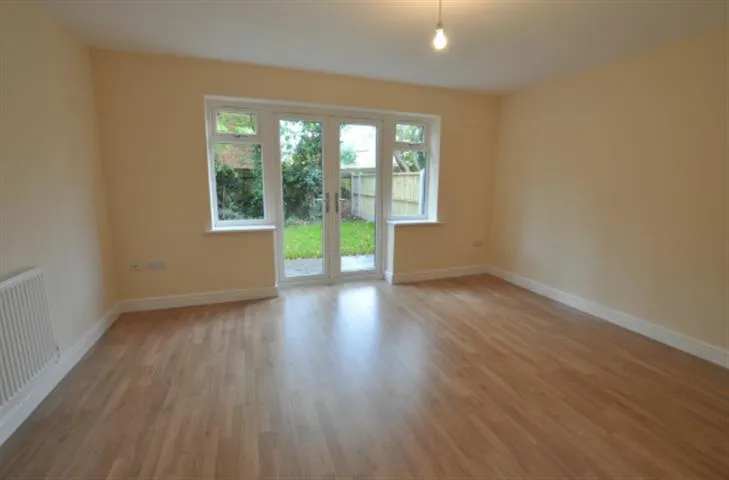 Collin Street, Uttoxeter, ST14, photo 2