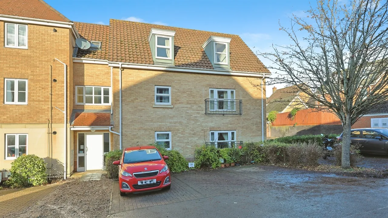 5 bed flat for sale, Caddow Road, Norwich, NR5