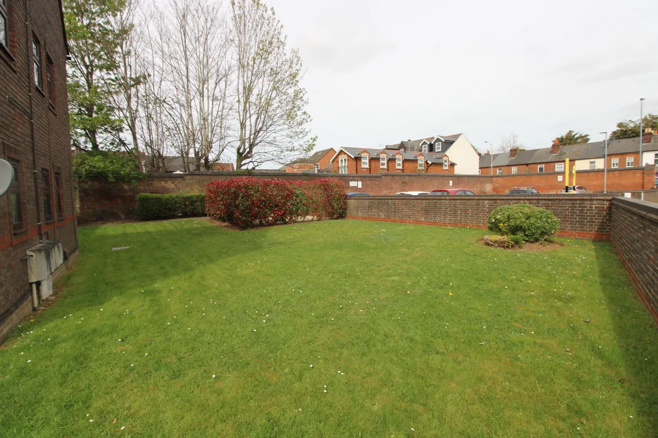 Brock Gardens, Reading, RG30, photo 7