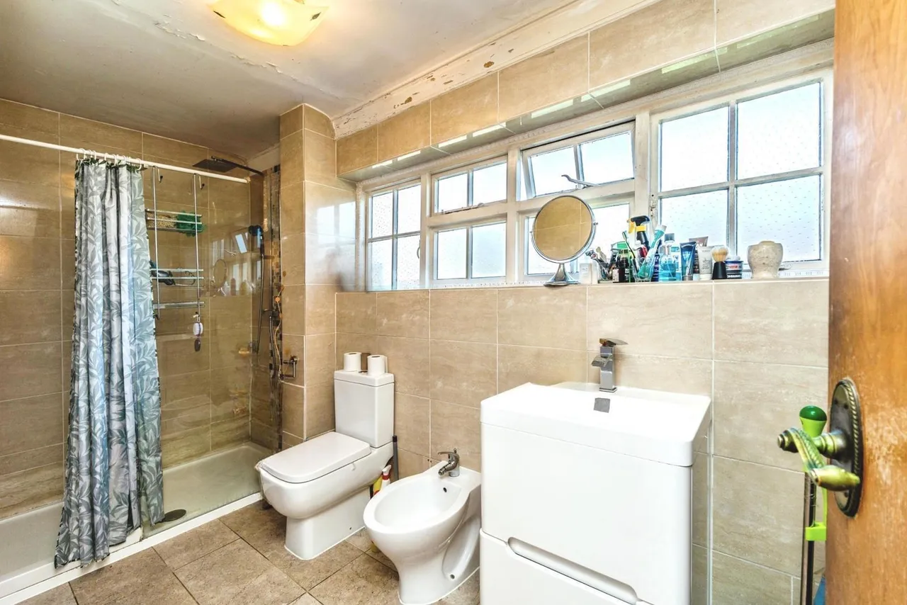 Rydal Drive, Hale Barns, Altrincham, WA15, photo 5