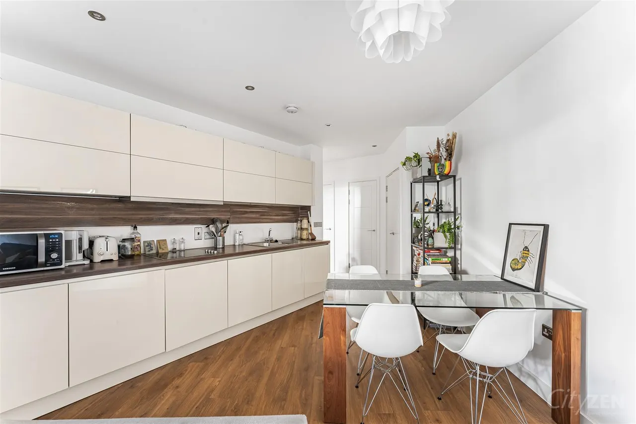 Park View Mansions, Chobham Manor,, 2 Abercrombie Road, Queen Elizabeth Olympic Park, Stratford, E20 1FQ, photo 7