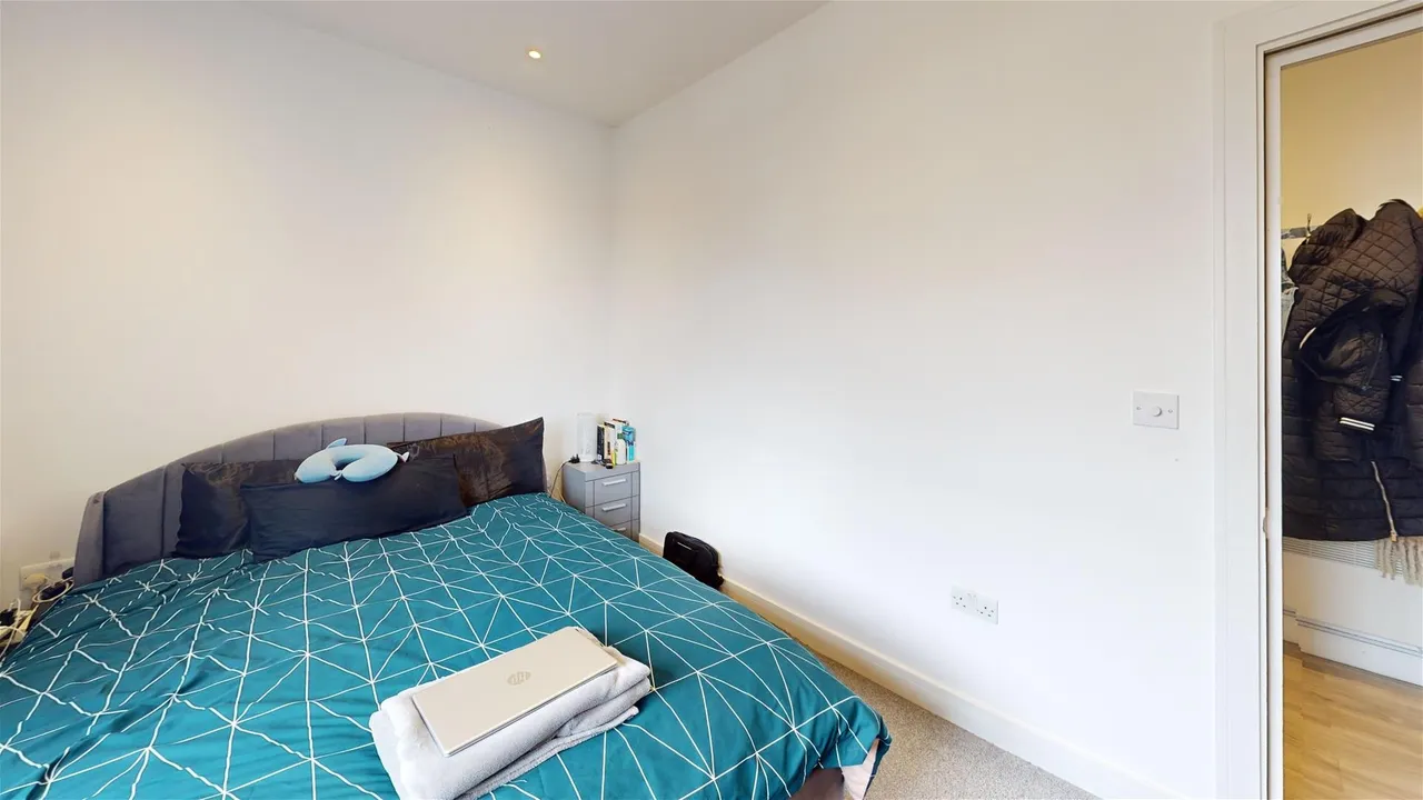 Brighton Road, Horsham, West Sussex RH13 5BU, photo 4