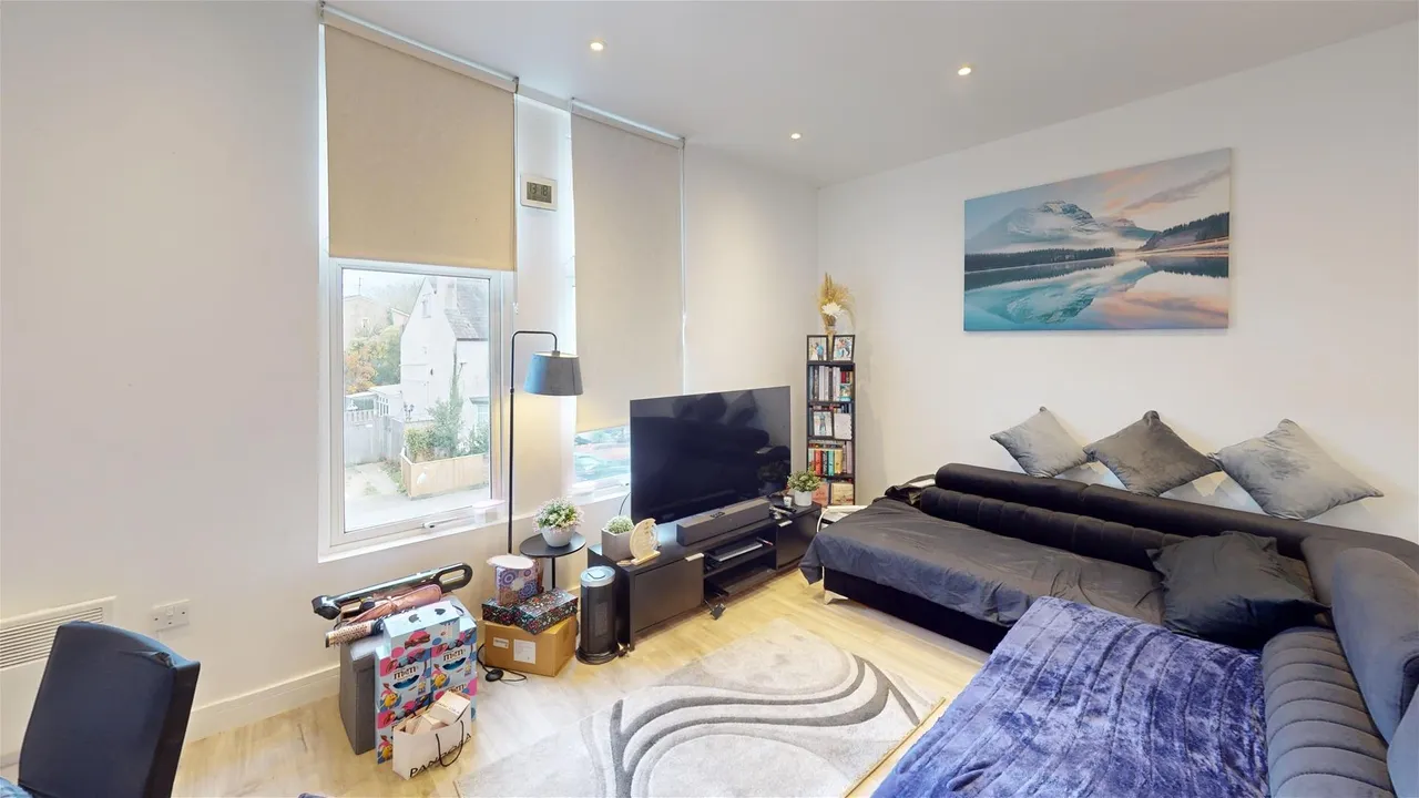 Brighton Road, Horsham, West Sussex RH13 5BU, photo 2