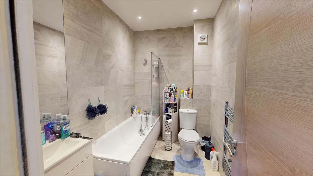 Brighton Road, Horsham, West Sussex RH13 5BU, photo 7