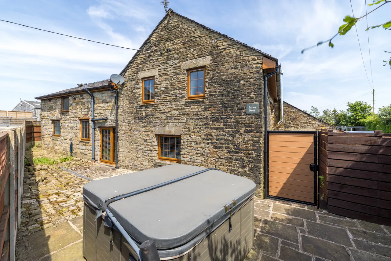 Meadow Pit Lane, Haigh, WN2, photo 32