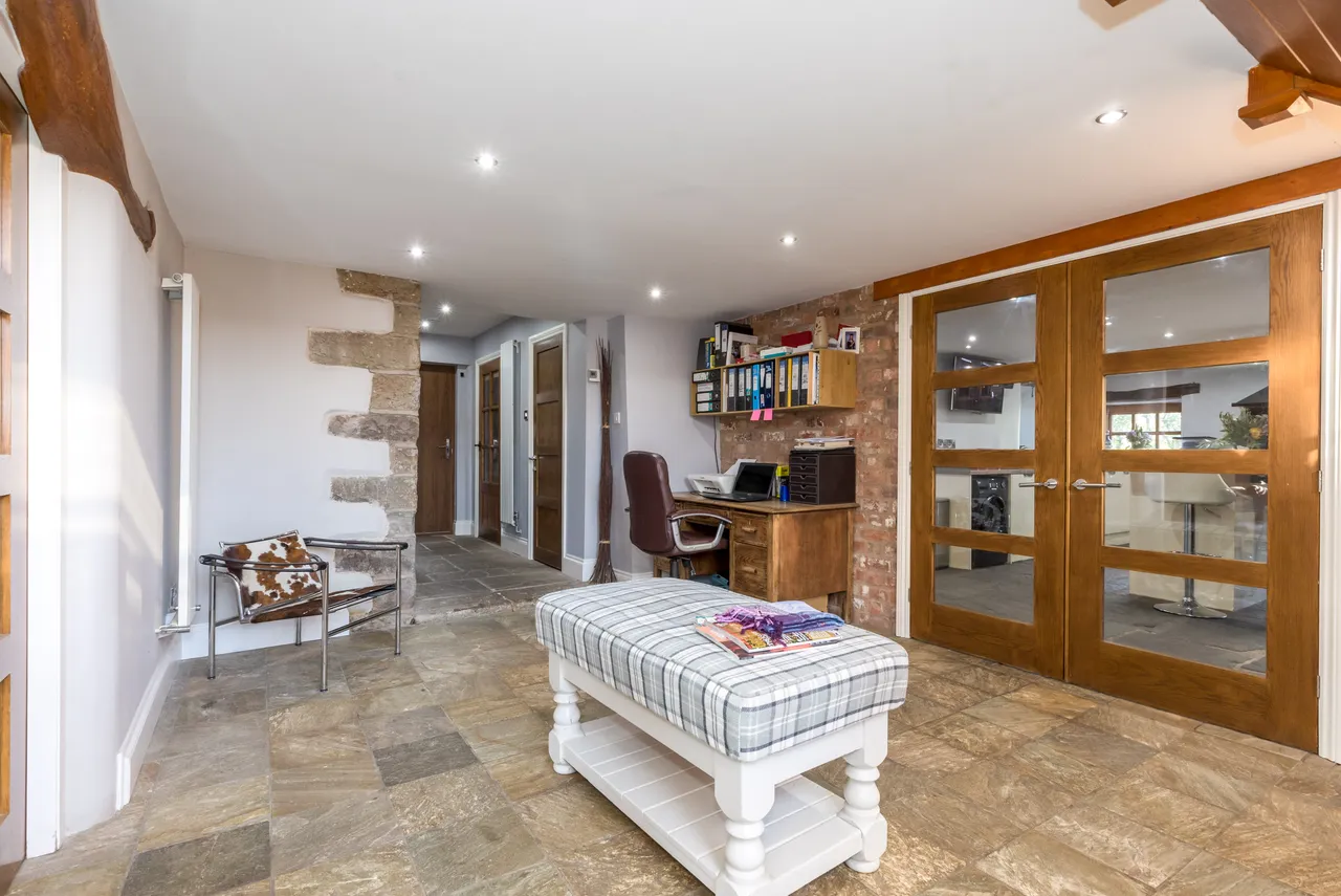 Meadow Pit Lane, Haigh, WN2, photo 9