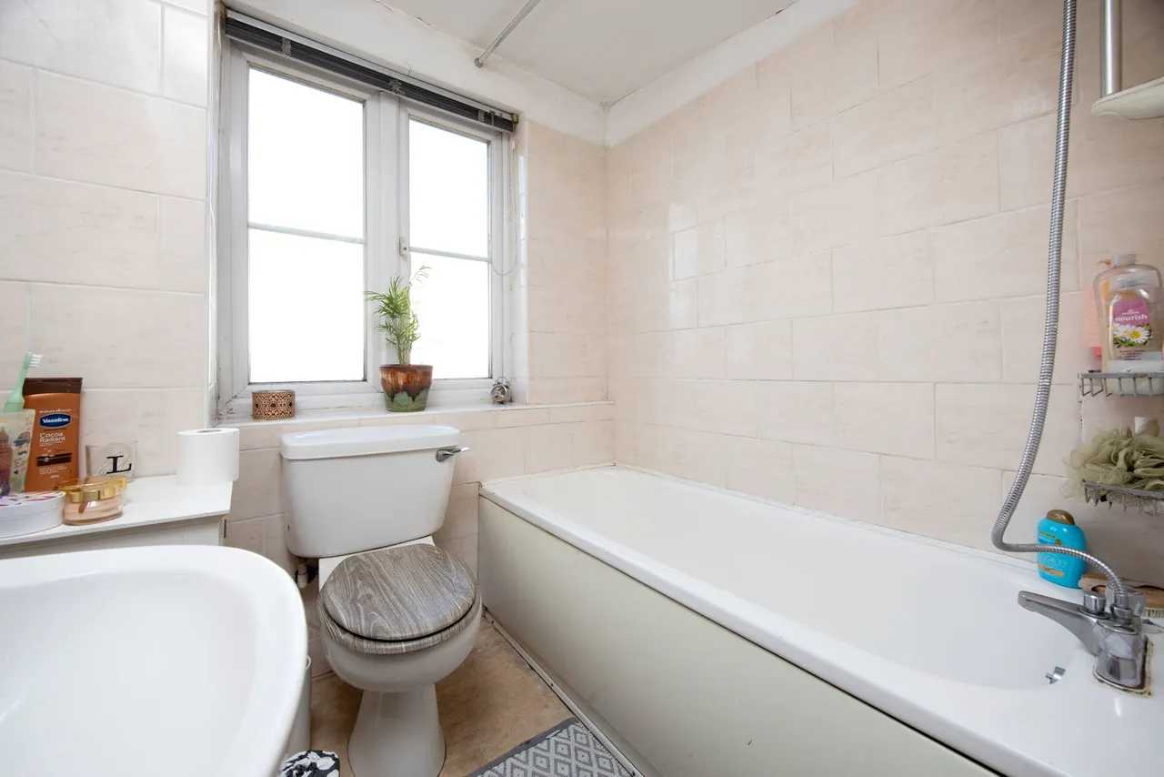 Church Street, Market Lavington, SN10, photo 11