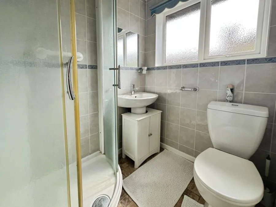 Marsh Close, Freshwater, PO40, photo 12