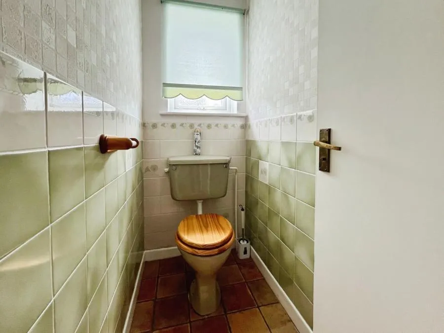 Marsh Close, Freshwater, PO40, photo 13