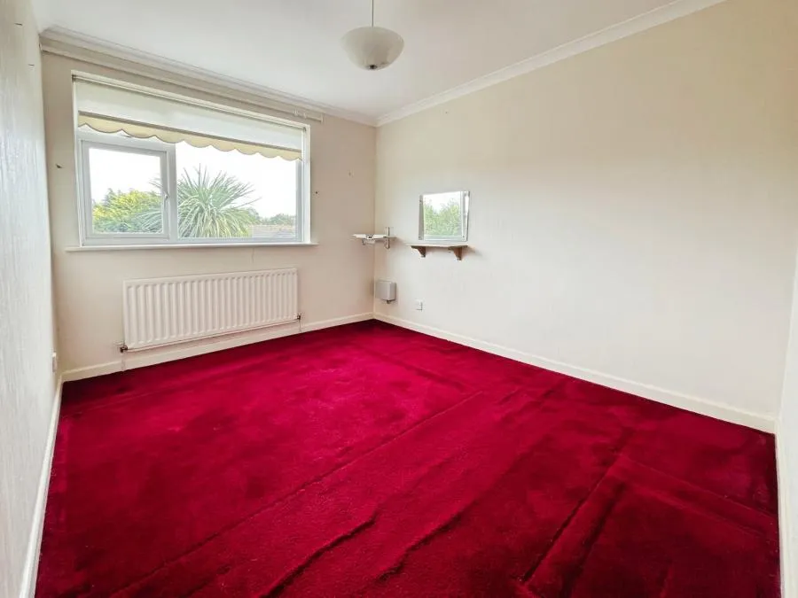 Marsh Close, Freshwater, PO40, photo 11