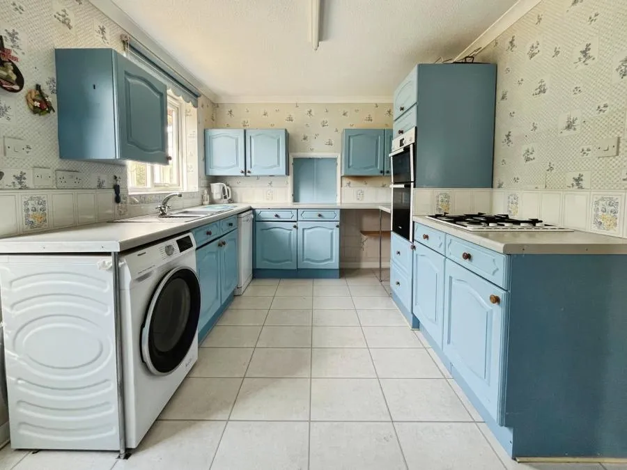 Marsh Close, Freshwater, PO40, photo 3