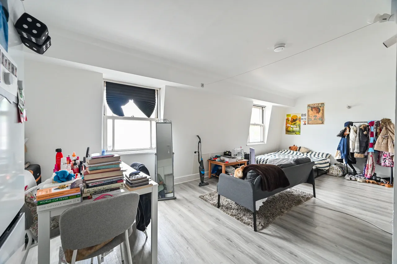 flat to rent — 23 Hanover Place, London