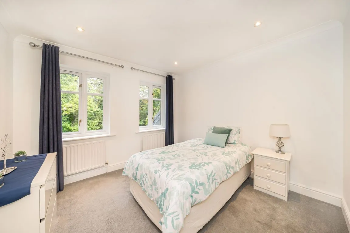 Hanger Hill, Weybridge, KT13, photo 8