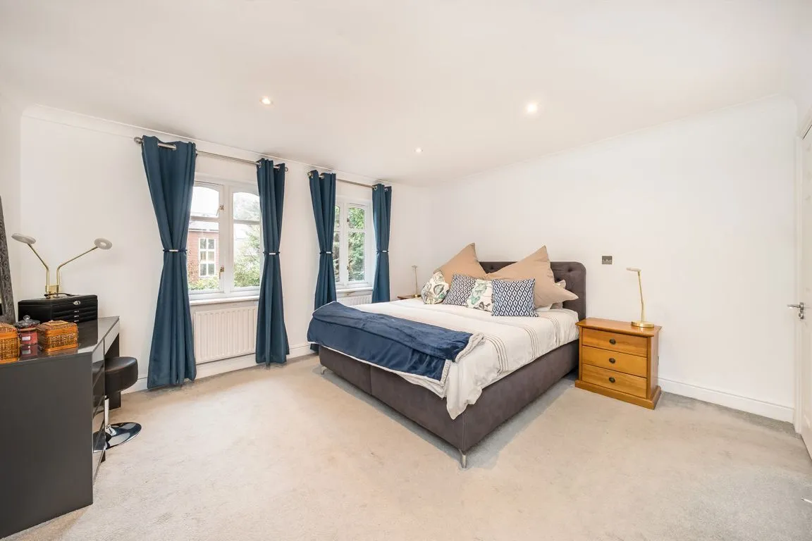 Hanger Hill, Weybridge, KT13, photo 6