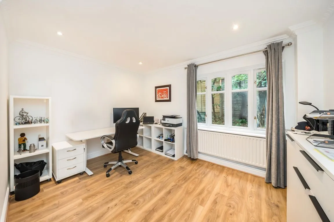 Hanger Hill, Weybridge, KT13, photo 10