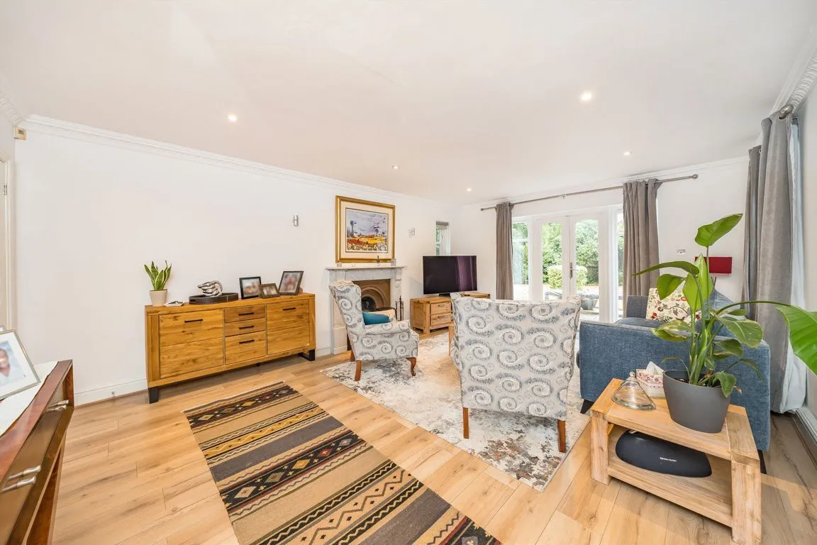 Hanger Hill, Weybridge, KT13, photo 5