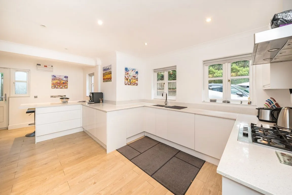 Hanger Hill, Weybridge, KT13, photo 3