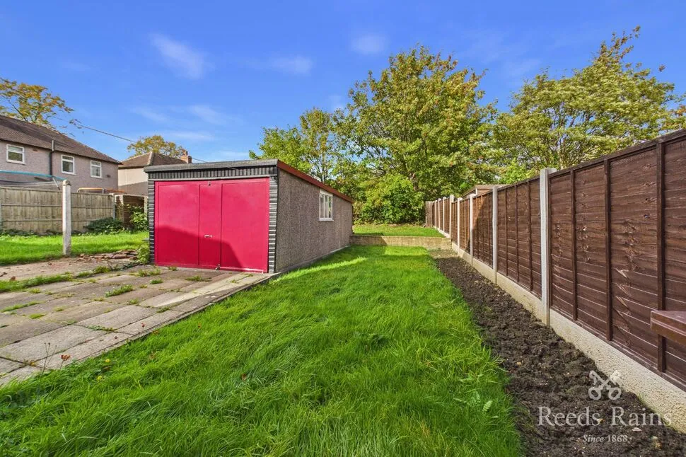 Snapethorpe Crescent, Wakefield, WF2, photo 6