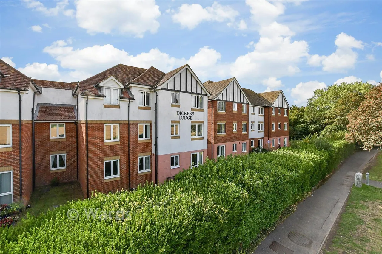 1 bed flat for sale, Wealdhurst Park, Broadstairs, CT10