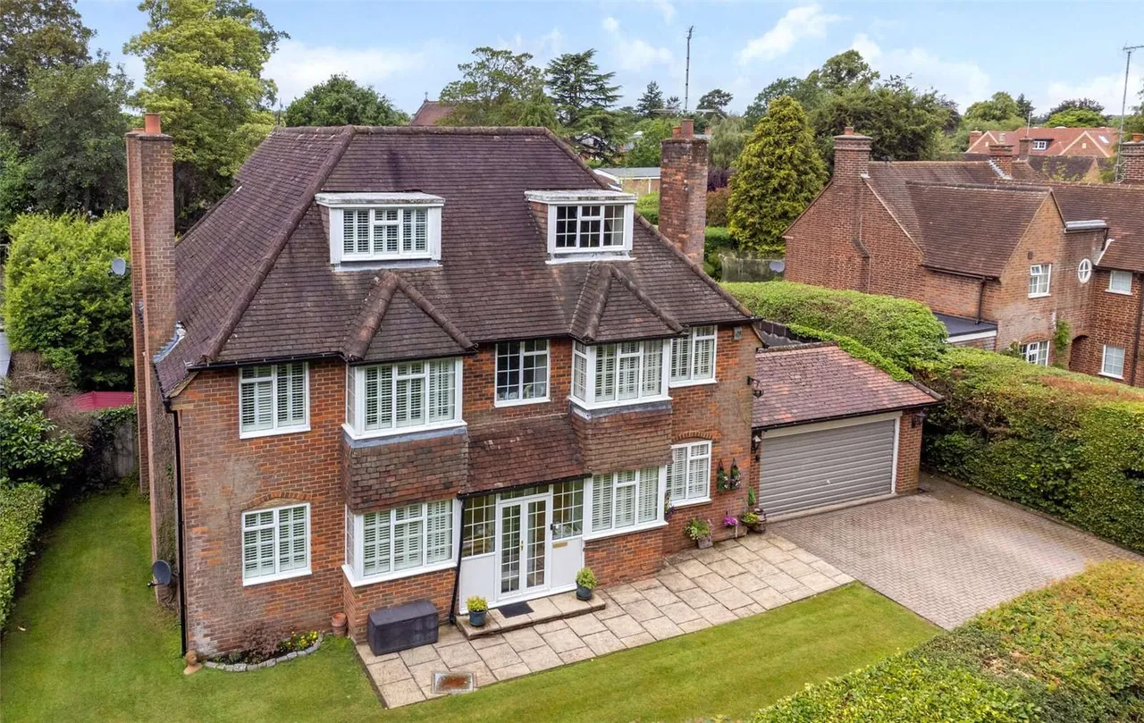 7 bed house for sale — Wilton Crescent, Beaconsfield, Buckinghamshire, HP9 2BY