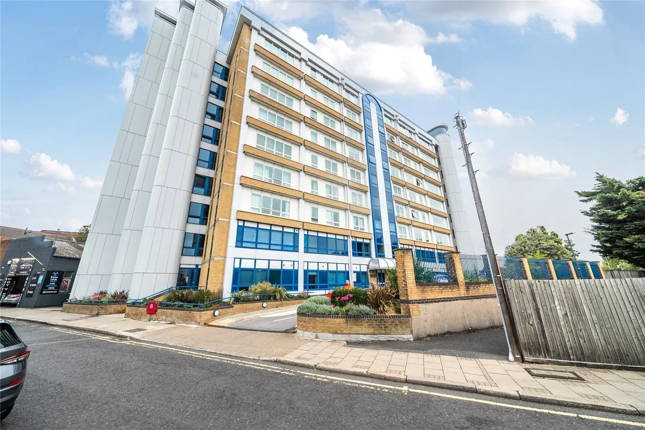 1 bed flat for sale, Sherman Road, Bromley, BR1