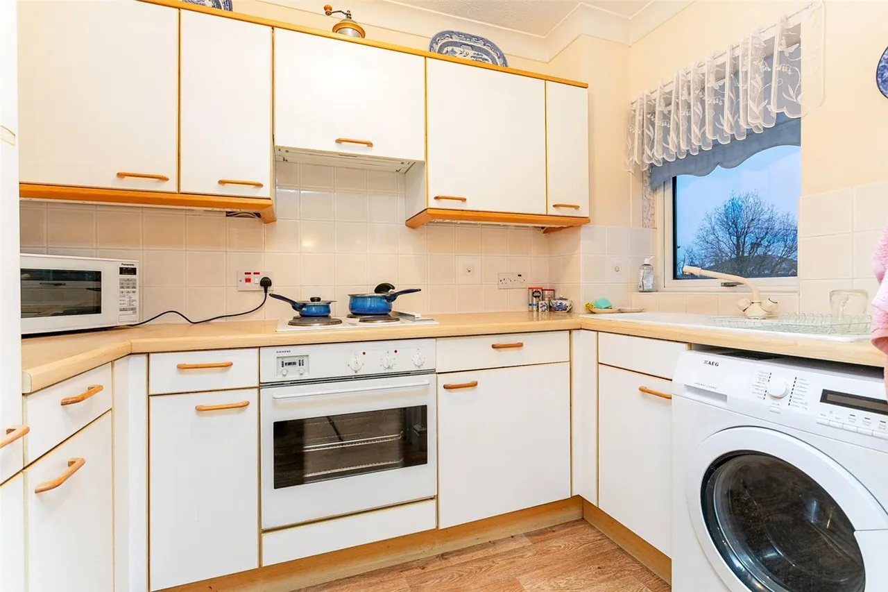 Alma Road, Reigate, RH2, photo 3