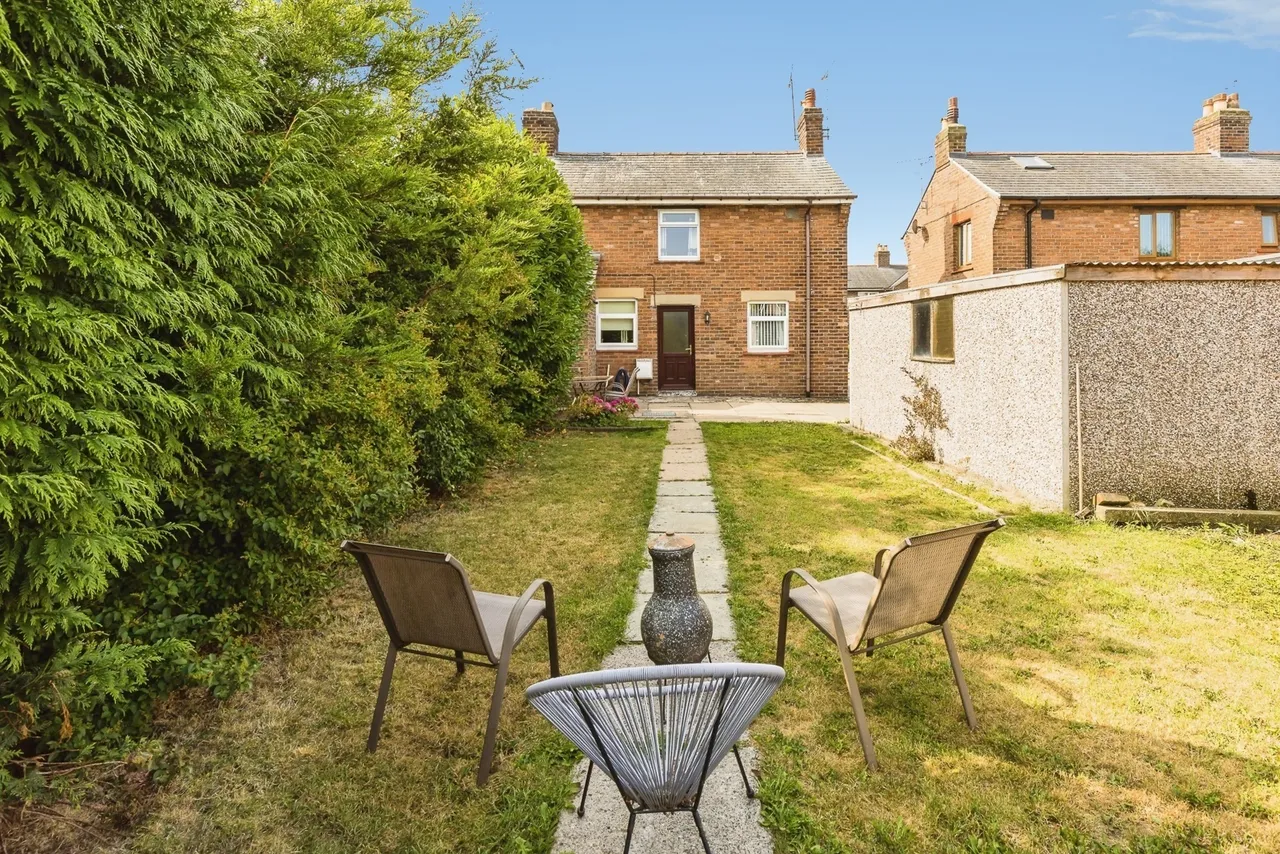 Ffordd Maelor, Wrexham, LL12, photo 14