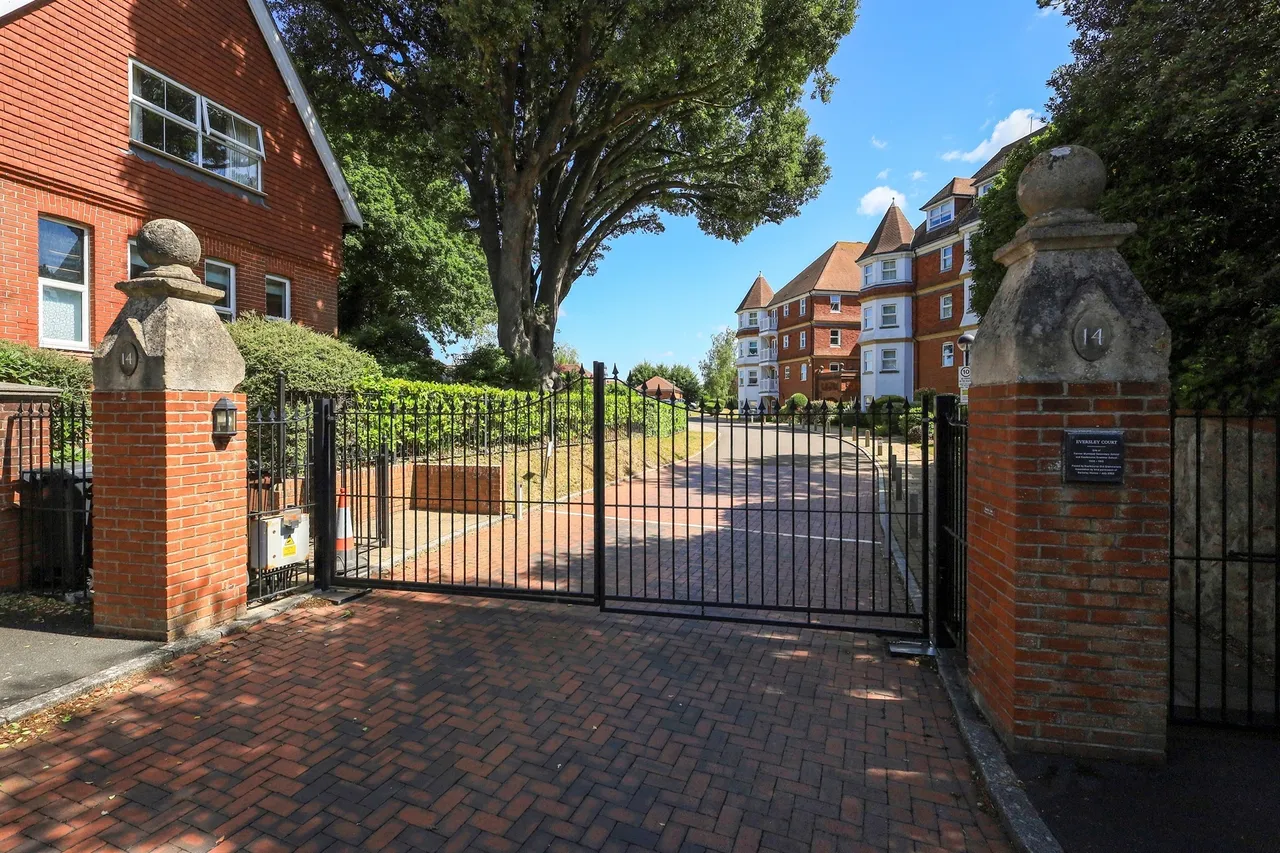 St. Annes Road, Eastbourne, BN21, photo 15