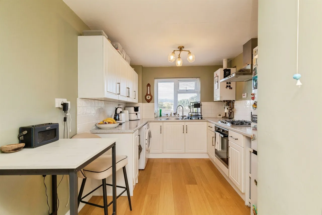 Whitemore Court, Batheaston, BA1, photo 7